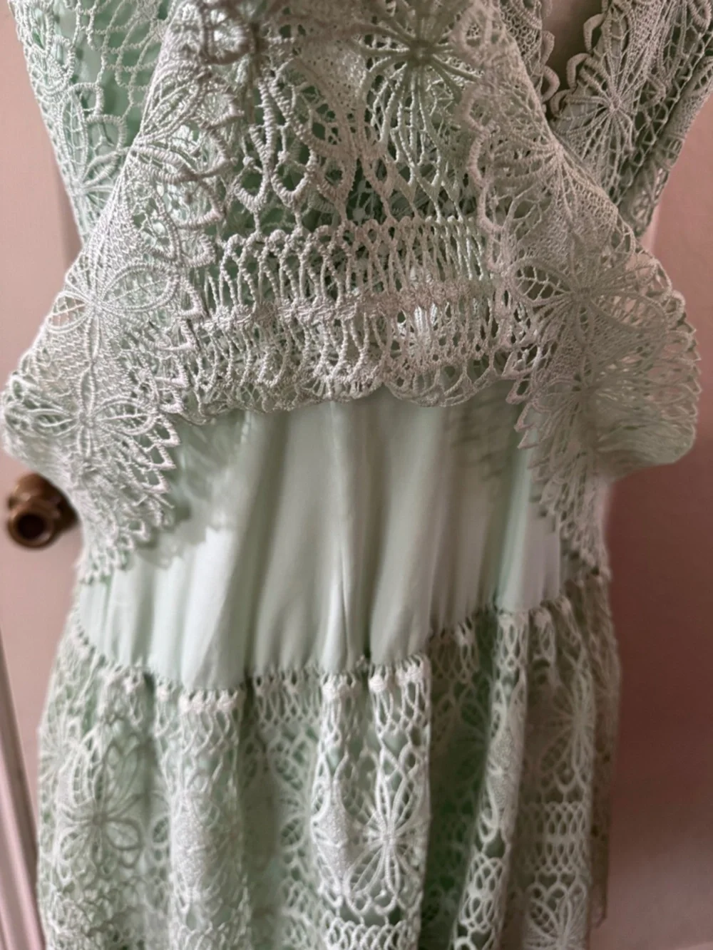 Gianni Bini Lace Dress Size 8 Mint Green Tiered Boho V-Neck - Picture 10 of 15